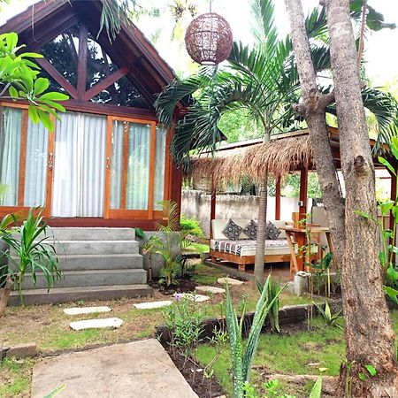 Bintang Tiga Bungalows Gili Air Eksteriør bilde