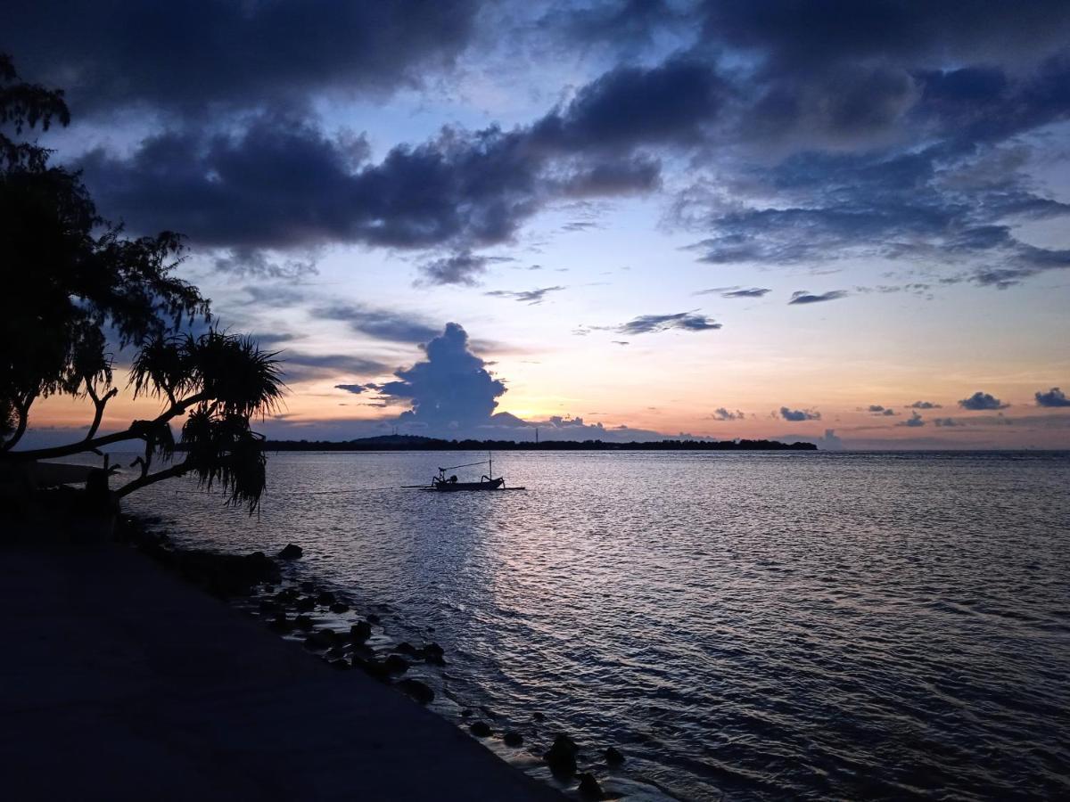 Bintang Tiga Bungalows Gili Air Eksteriør bilde