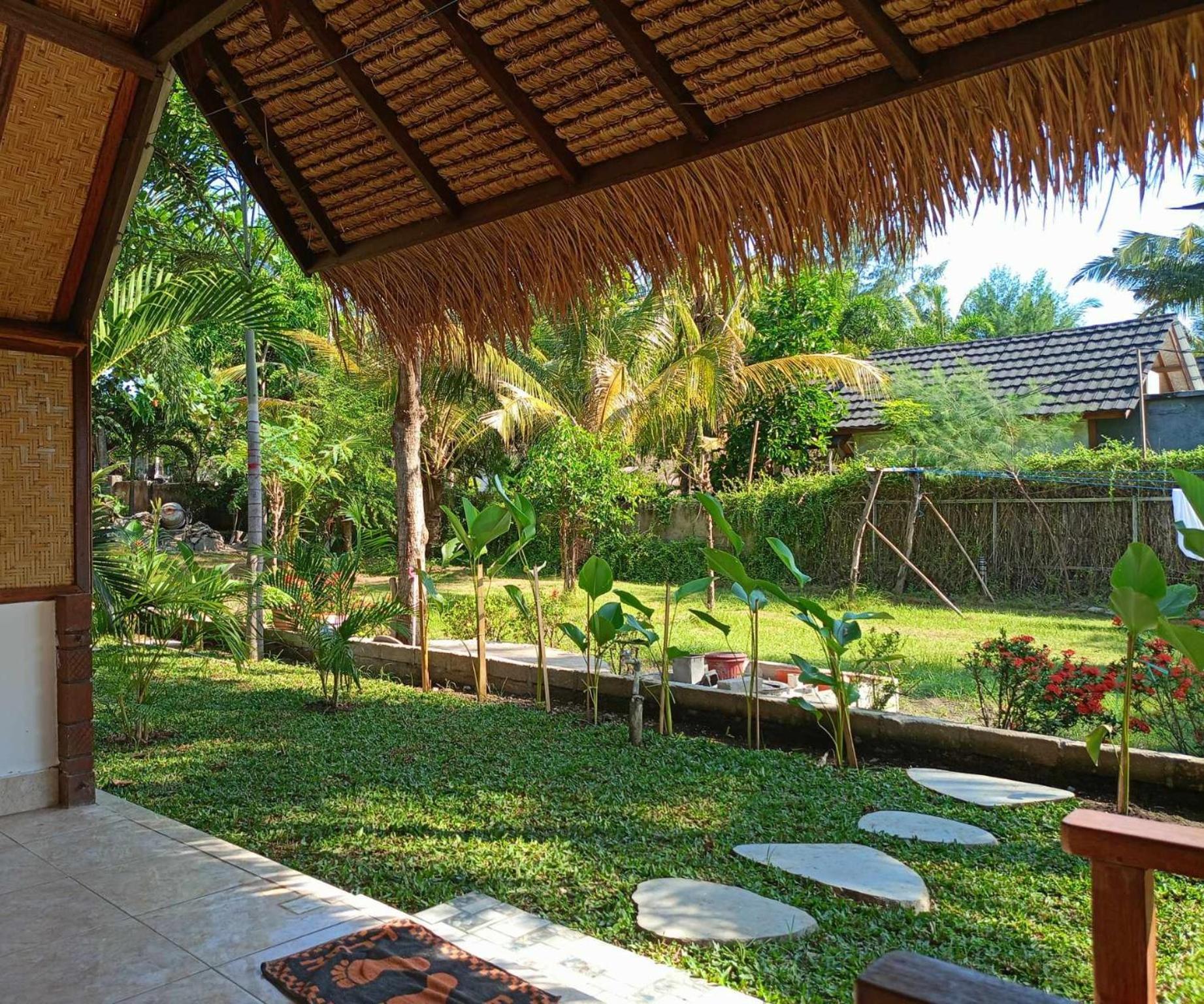 Bintang Tiga Bungalows Gili Air Eksteriør bilde