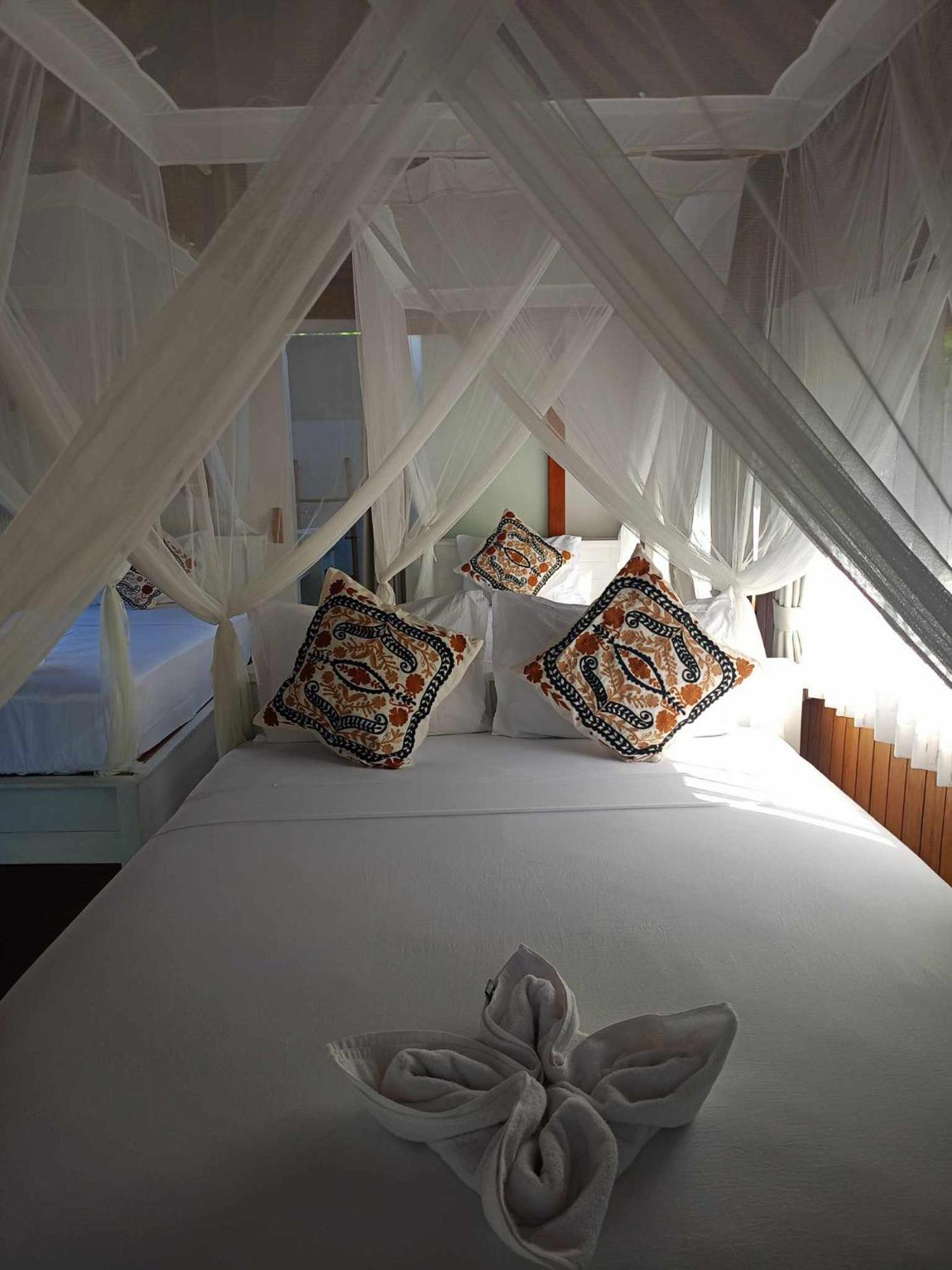 Bintang Tiga Bungalows Gili Air Eksteriør bilde