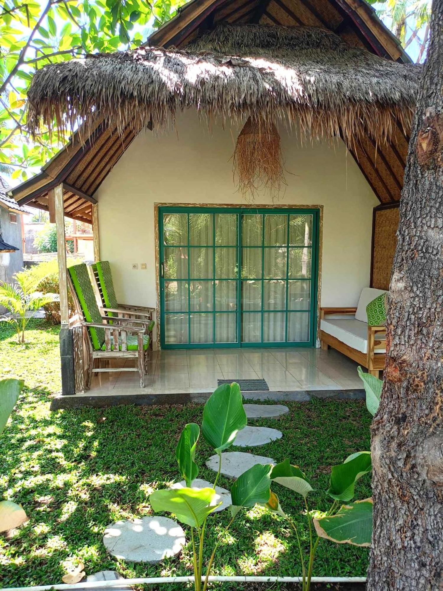 Bintang Tiga Bungalows Gili Air Eksteriør bilde