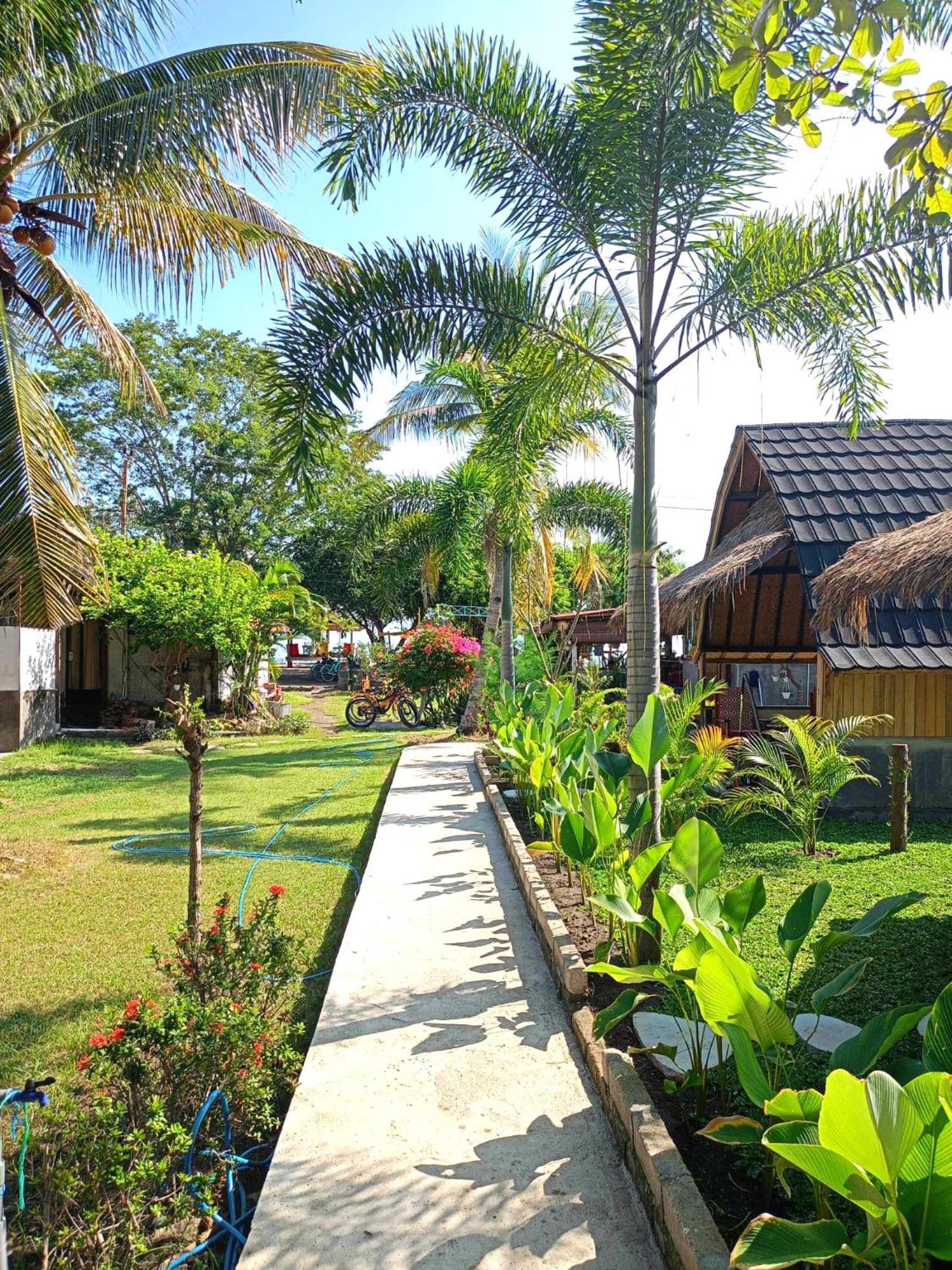 Bintang Tiga Bungalows Gili Air Eksteriør bilde