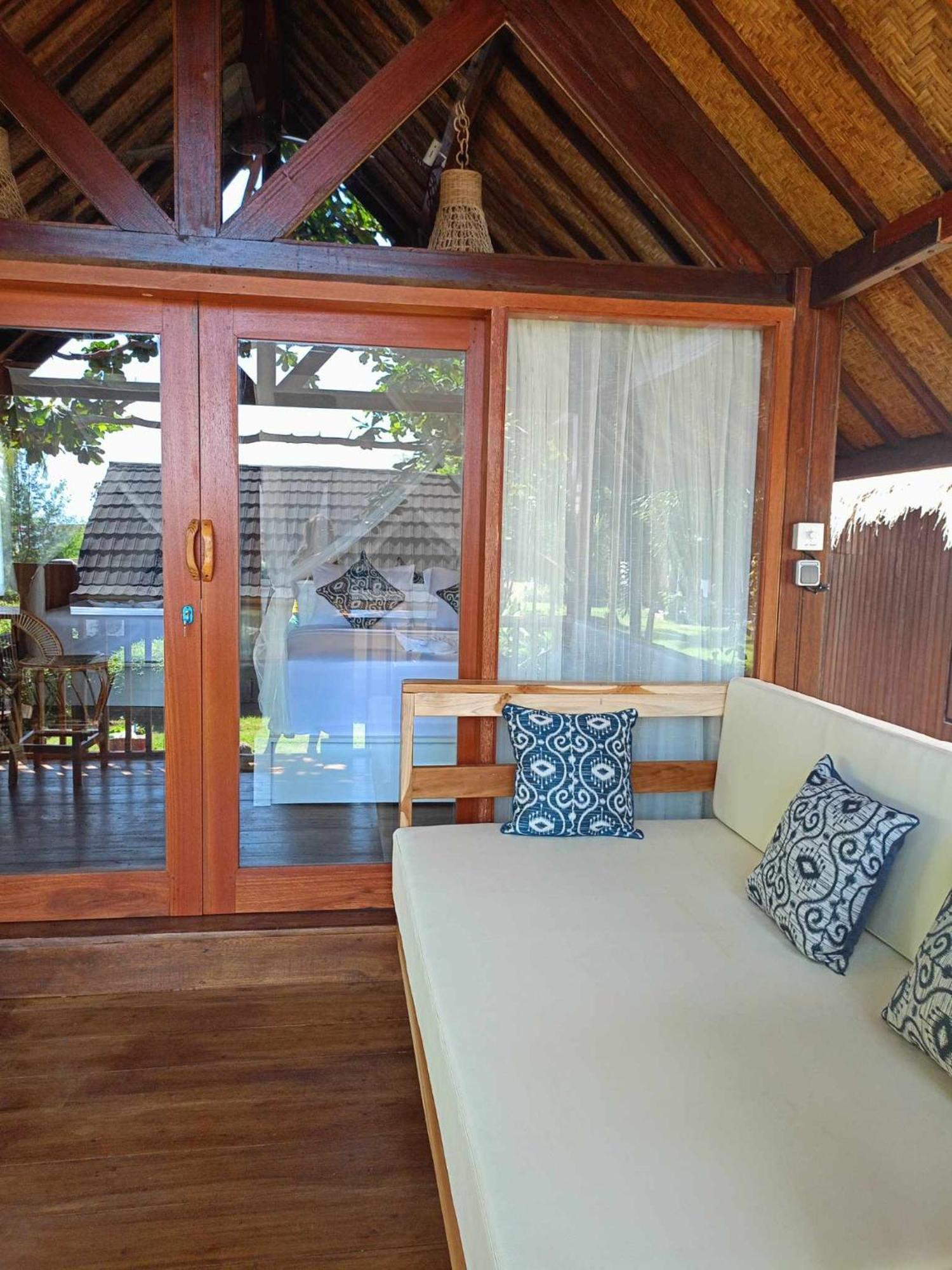 Bintang Tiga Bungalows Gili Air Eksteriør bilde